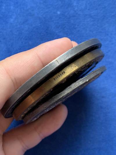 《竞宝斋》第420场 周日，周一，周二  3场连拍 （全场包邮） 三枚一组 外国铜章 总重约340.1克 59-69.8mm