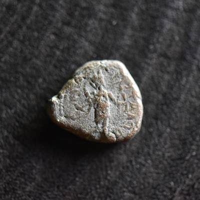 【良泉】第40期【直播场】10月16日晚19.30点开拍！225组（本场结束后外出旅游。之前预存钱币的朋友请告知，将连同本场拍品一起邮寄）  -  公元1-2世纪【埃兰】奥罗德斯二世“娜娜-阿尔忒弥斯女神，持弓版”铜币，2.98克