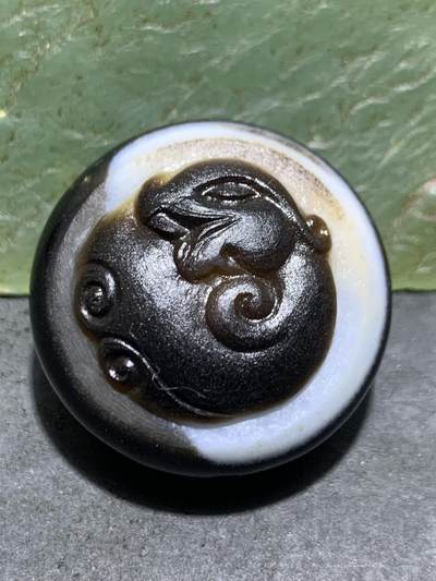 精品药师玛瑙手工雕刻仿古龙板珠（背云）一颗 - 精品药师玛瑙手工雕刻仿古龙板珠（背云）一颗