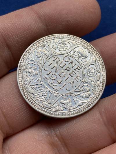 《竞宝斋》第420场 周日，周一，周二  3场连拍 （全场包邮） 英属印度1941年乔治六世1卢比银币 光度不错