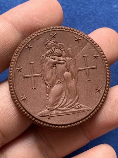 《竞宝斋》第420场 周日，周一，周二  3场连拍 （全场包邮） 三枚一组 德国陶瓷币章 歌德高浮雕+迈森滑雪+德紧10马克 细节见图