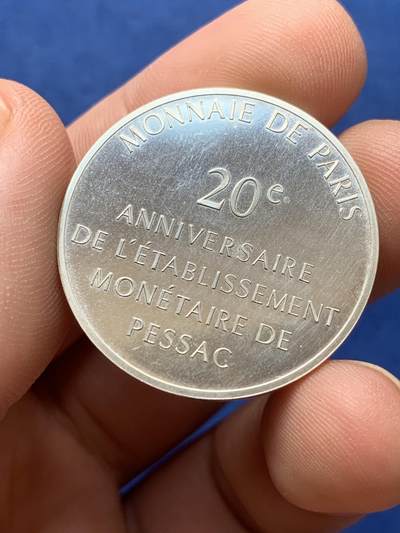 《竞宝斋》第420场 周日，周一，周二  3场连拍 （全场包邮） 两枚一组 奥地利2008年克洛斯特新堡10欧元银币（925银 17.3克）+法国1993年银质代币（900银 15克）