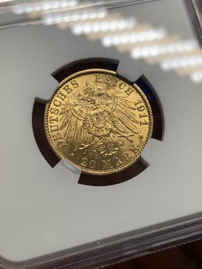 《竞宝斋》第420场 周日，周一，周二  3场连拍 （全场包邮） 亚军分 NGC MS63 德国 1911 黑森-达姆施塔特大公国 路德维希20马克 金币 约8克 900金 远高于金价的品种