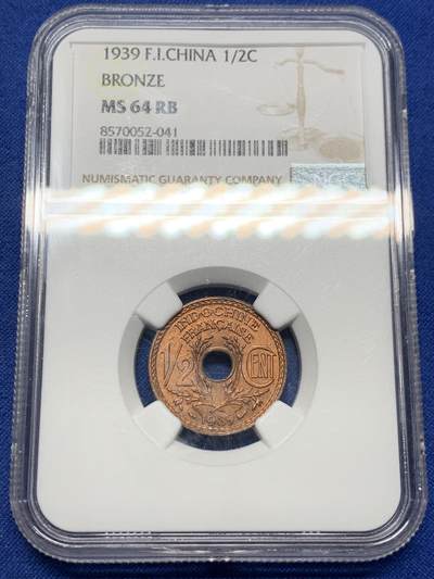 《竞宝斋》第420场 周日，周一，周二  3场连拍 （全场包邮） - NGC MS64RB 法属印支1939年1/2C铜币