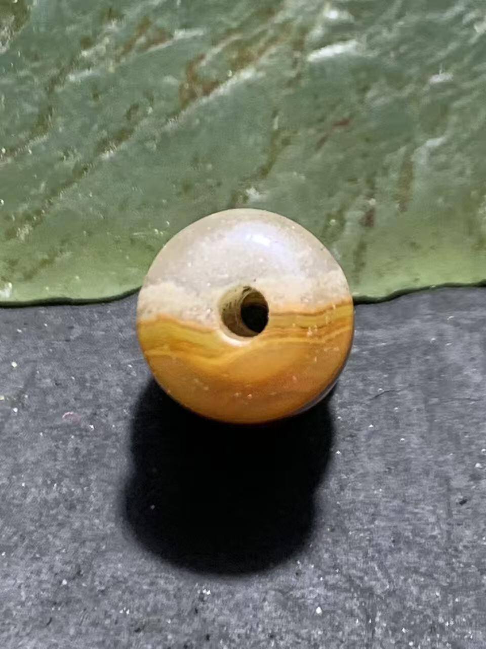 精美冰飘战国红玛瑙鼓珠一颗！