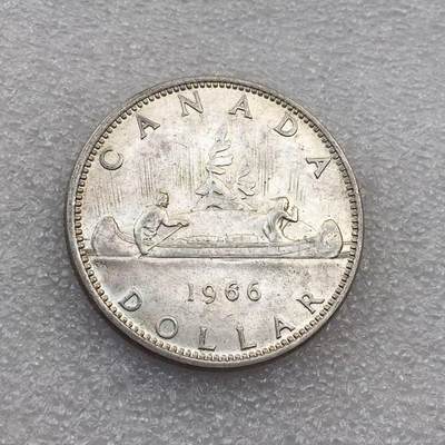 世界钱币专场拍卖 - 1966年加拿大伊丽莎白女王划船一元银币 23.3克 高银