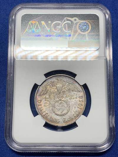 《竞宝斋》第420场 周日，周一，周二  3场连拍 （全场包邮） NGC MS62 德国 1938J 兴登堡 5马克 银币 双面醇厚原味包浆，底板优秀。