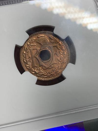 《竞宝斋》第420场 周日，周一，周二  3场连拍 （全场包邮） NGC MS64RB 法属印支1939年1/2C铜币