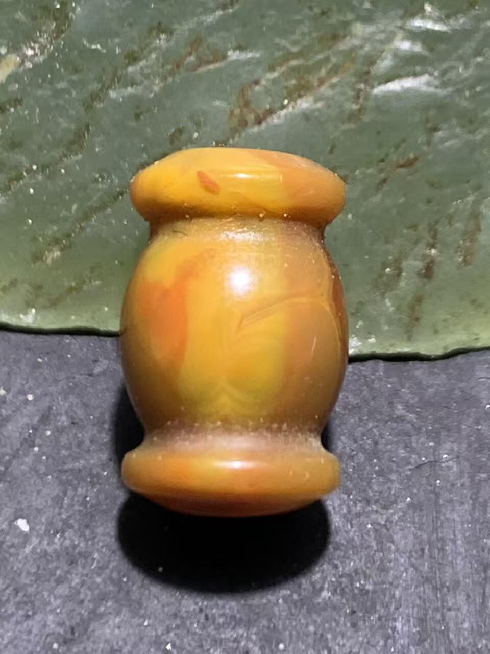 精美冰飘战国红玛瑙鼓珠一颗！