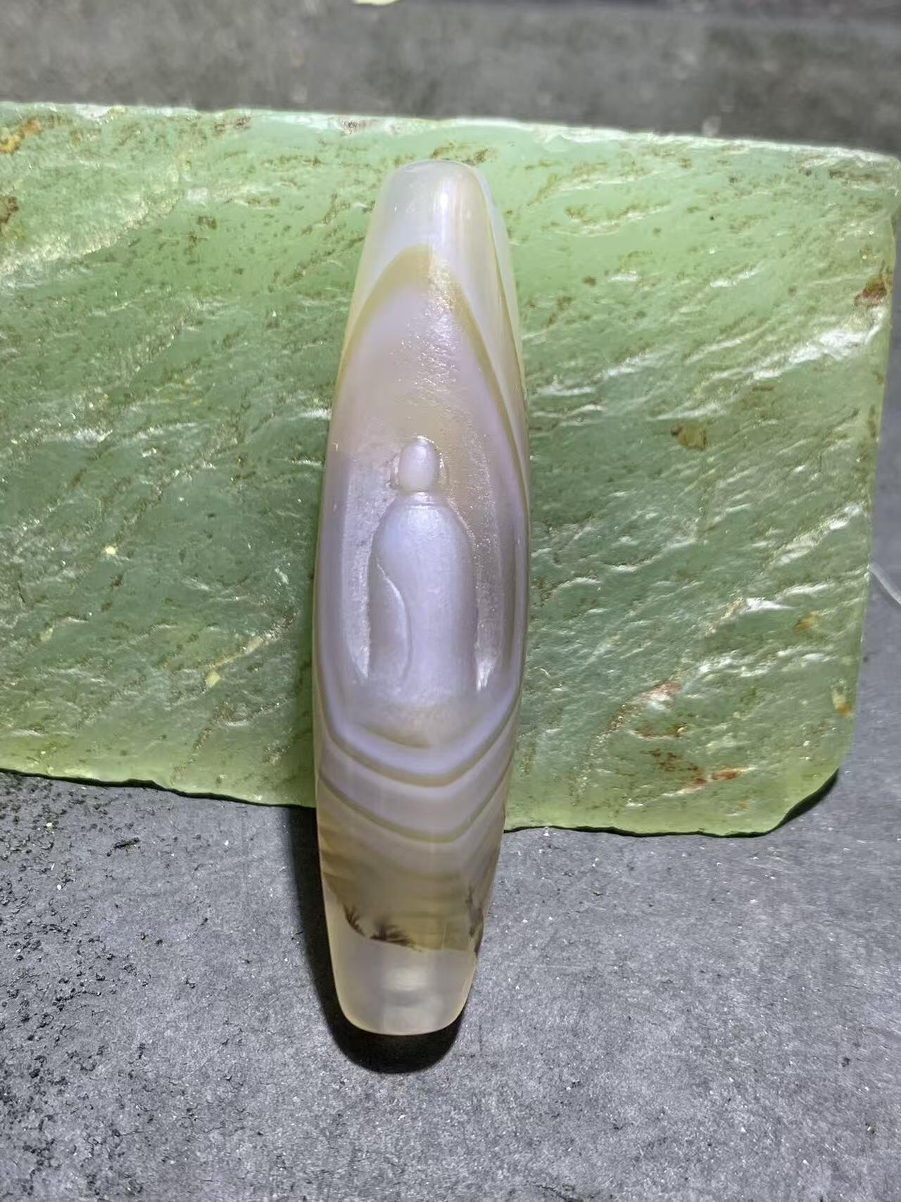 精美高玉化千层纹海洋玉髓手工俏色巧雕一心向佛意境桶珠一个！