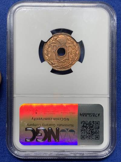 《竞宝斋》第420场 周日，周一，周二  3场连拍 （全场包邮） NGC MS64RB 法属印支1939年1/2C铜币