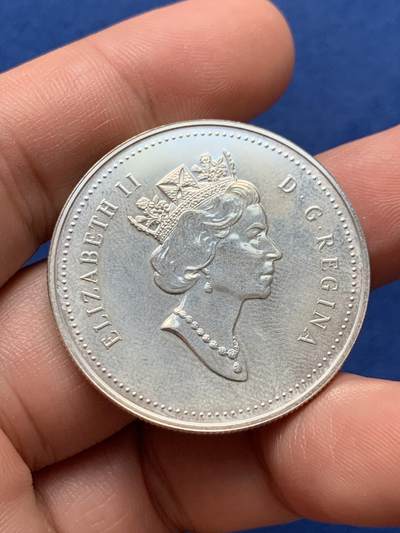 《竞宝斋》第420场 周日，周一，周二  3场连拍 （全场包邮） 加拿大1995年哈德逊湾公司成立325周年纪念银币 925银 25.17克