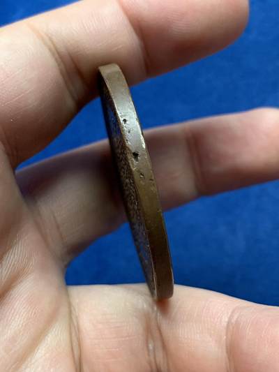 《竞宝斋》第420场 周日，周一，周二  3场连拍 （全场包邮） 法国1800年拿破仑一世马伦哥战役纪念铜章，原铸无边铭，44.2mm，36.25克。边缘小孔洞应该是章胚缺陷，细节见图。