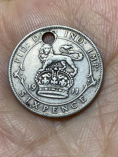 2025年第九十四场(总第一百二十场）外国好品散币(免佣金) - 打孔–英国🇬🇧1911年6便士银币(乔治五世加冕年，第一版首发年，925银)