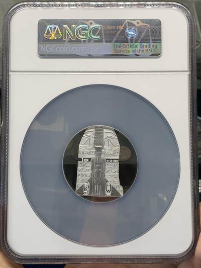 《竞宝斋》第420场 周日，周一，周二  3场连拍 （全场包邮） NGC PF70 法国2022年卢浮宫纪念异形币10欧元，埃及狮身人面像，发行量稀少。大盒封装，999银，发行量5000枚。