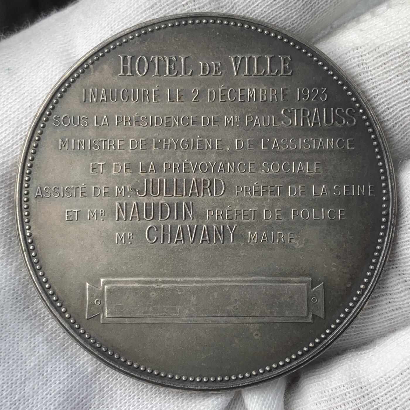 掌中浮雕-藏着的欧洲第036场 法国白鸽城镀银铜章，51mm