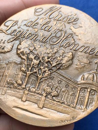 《竞宝斋》第420场 周日，周一，周二  3场连拍 （全场包邮） 1924-1974法国荣誉军团博物馆50周年纪念大铜章 新艺术风格 193.5克 71.5mm 1977 丰饶角铜标