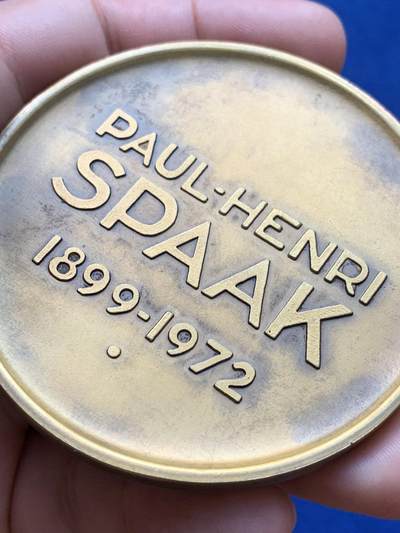 《竞宝斋》第420场 周日，周一，周二  3场连拍 （全场包邮） 1899-1972比利时1972年纪念欧洲一体化的奠基人保罗·亨利·斯巴克逝世大铜章，直径：69.8mm，重量：149.2克。