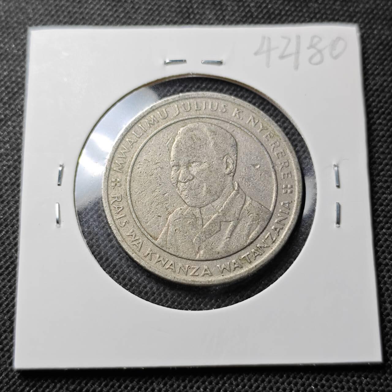 KK钱币收藏小铺 第342场 2月预留时间 周末发货 1989坦桑尼亚10先令 