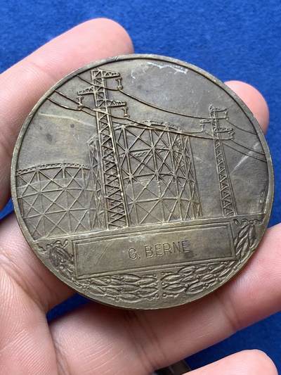 《竞宝斋》第420场 周日，周一，周二  3场连拍 （全场包邮） 两枚一组 法国电力与煤气公司纪念铜章 总重约152.5克 54mm