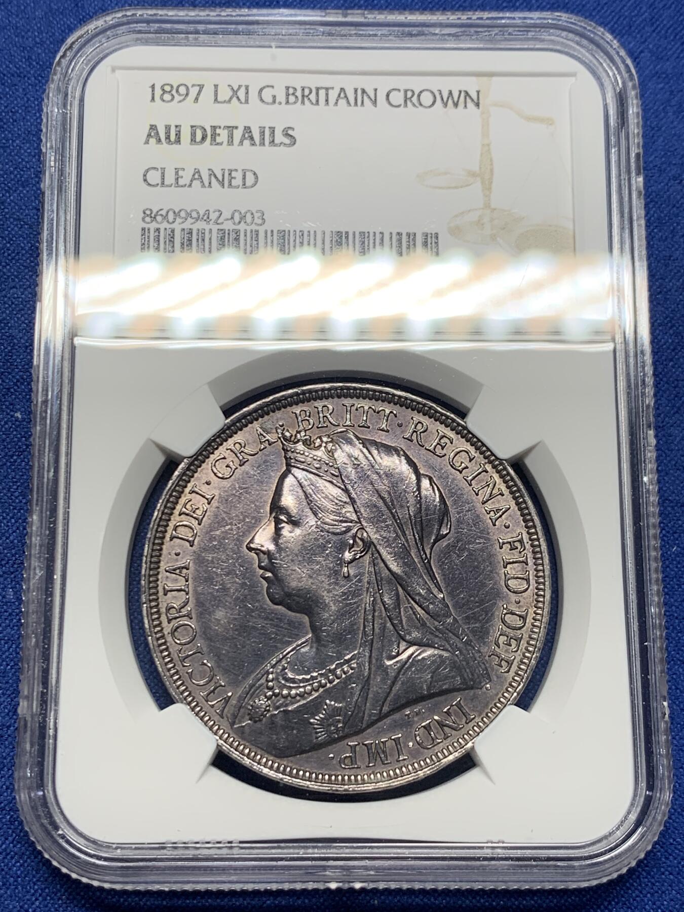 《竞宝斋》第420场 周日，周一，周二  3场连拍 （全场包邮） NGC AU 英国1897年维多利亚披纱马剑克朗银币 双面深彩包浆 细节不错