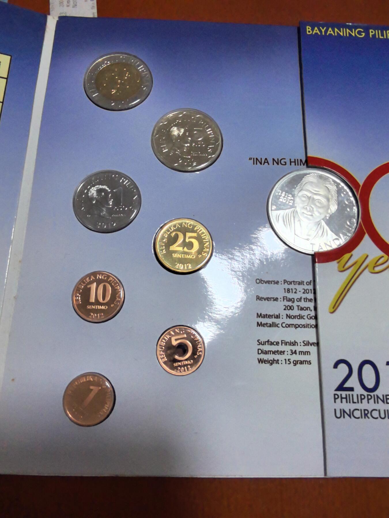 长老汇蛇年精选第五十场拍卖 2012菲律宾8枚套币，卡装