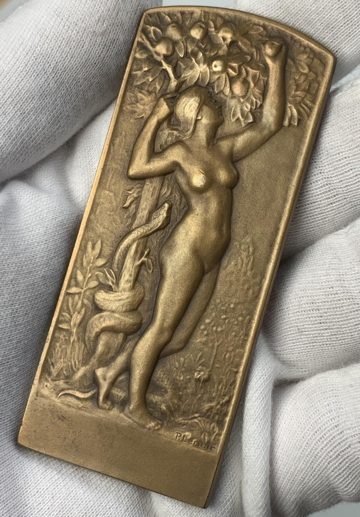 掌中浮雕-藏着的欧洲第036场 法国P.Lenior新艺术铜章《夏娃》，37mm*86mm