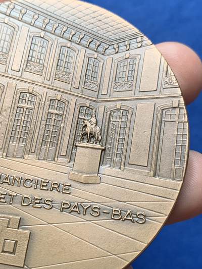 《竞宝斋》第420场 周日，周一，周二  3场连拍 （全场包邮） 巴黎荷兰金融公司成立百年纪念铜章 192.3克 71.6mm 丰饶角铜标