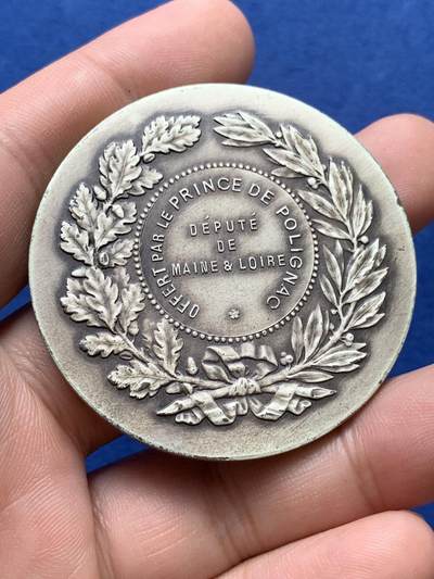 《竞宝斋》第420场 周日，周一，周二  3场连拍 （全场包邮） 名家罗蒂作 波利尼亚克亲王颁发法国曼恩-卢瓦尔省议员镀银铜章 56.3克 50.8mm 三角铜标 带盒