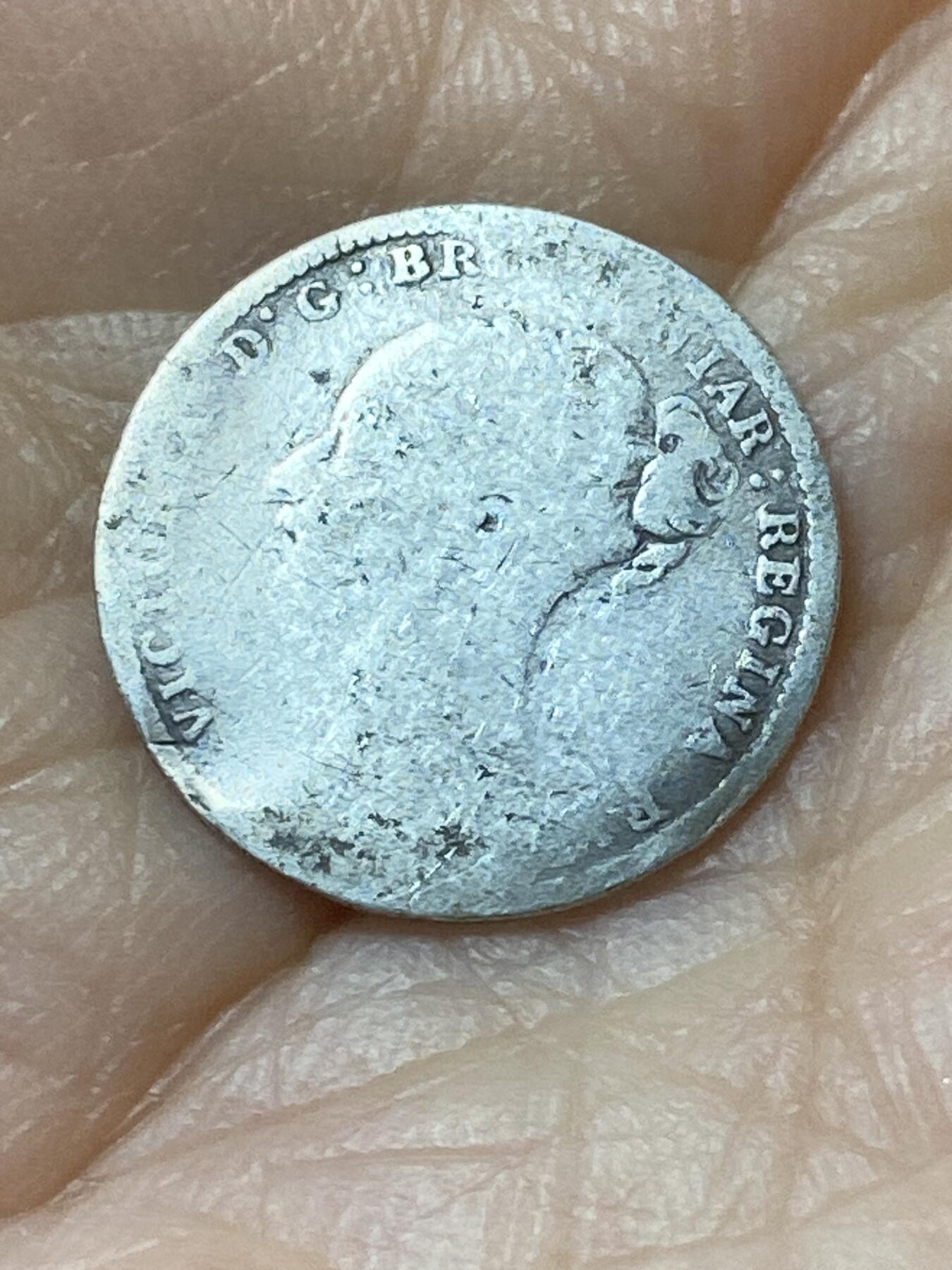 2025年第九十五场(总第一百二十一场）外国好品散币(免佣金) 英国🇬🇧1886年3便士银币(维多利亚女王青年，925银)