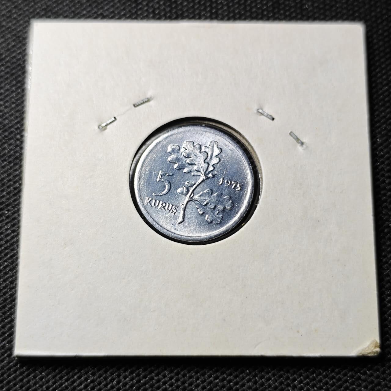 KK钱币收藏小铺 第346场 2月预留时间 周末发货 1975土耳其5库鲁纪念币好品 披纱女士