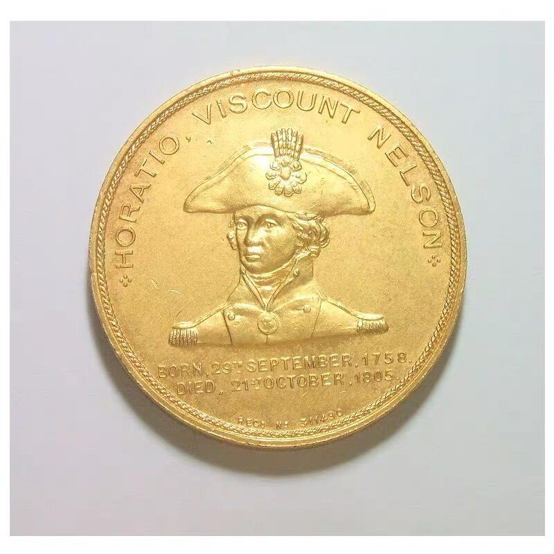 英国1897年特拉法加海战 纳尔逊+胜利号高浮雕精制镀金章 40MM