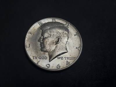 博彦收藏  AM 9月28日 8点钱币专场 - 1964 美国1元 银币（高银版） 流通好品
