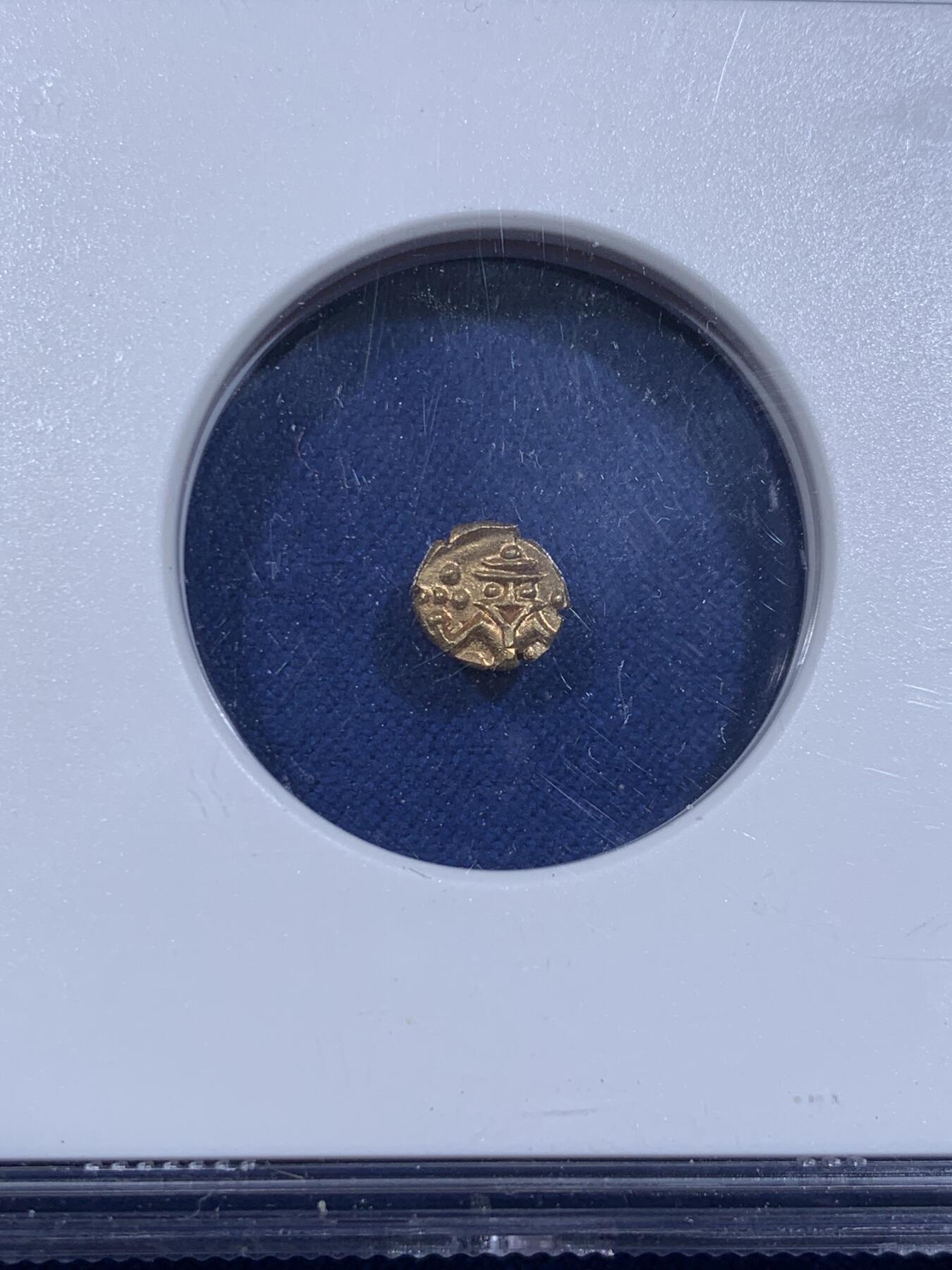 《竞宝斋》第421场 周日，周一，周二  3场连拍 （全场包邮） NGC MS63 印度 迈索尔王国 1638-1812年 1F 金币 南印度经典货币形态 毗湿奴神像 外拍上涨品种