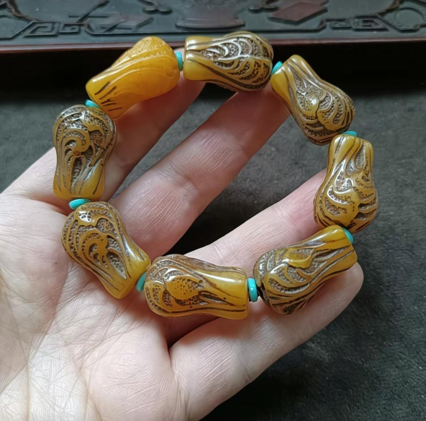 听雨轩    手办 古玩杂相限时专场 古玩收藏回流老包浆蜜蜡白菜手串