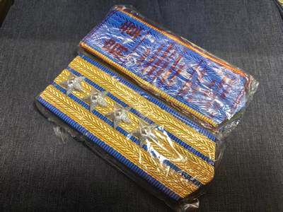 罗岚⭐爱藏⭐精品国庆假期专拍-分享拍场赚佣金 - su-M87式空大校-学员肩章 全新带原包装
