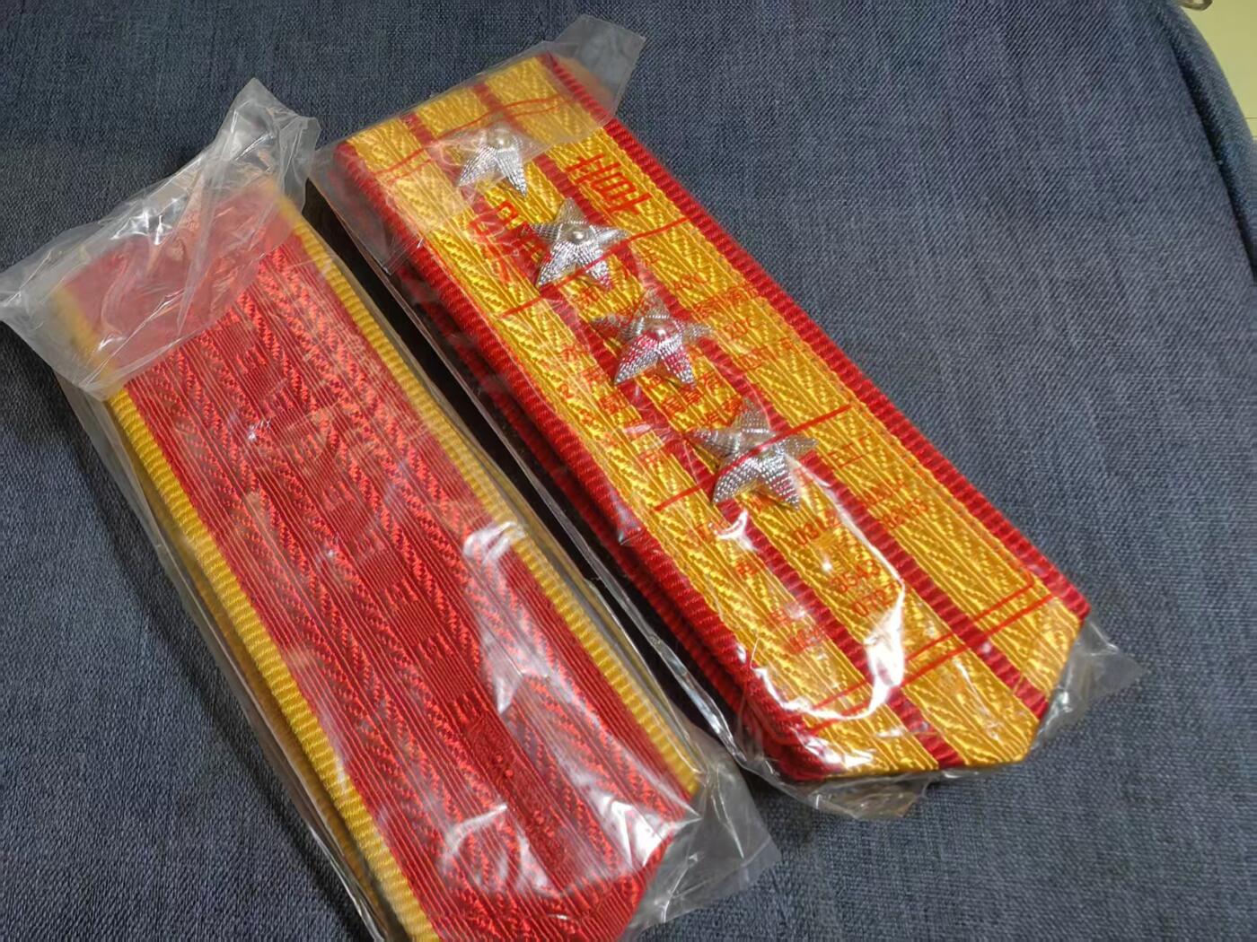 罗岚⭐爱藏⭐精品国庆假期专拍-分享拍场赚佣金 su-M87式陆大校-学员肩章 全新带原包装