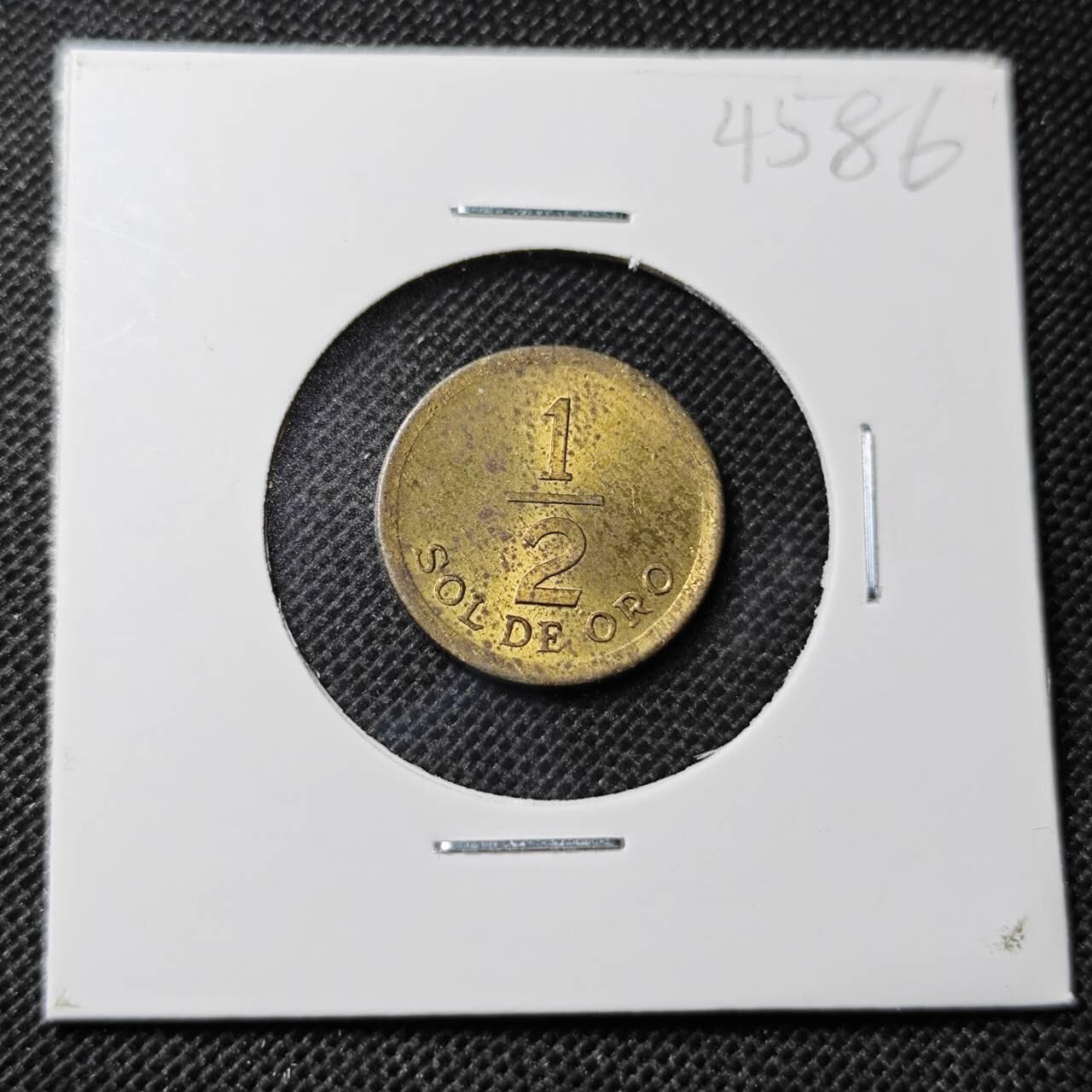 KK钱币收藏小铺 第345场 2月预留时间 周末发货  1976秘鲁1/2索尔铜币