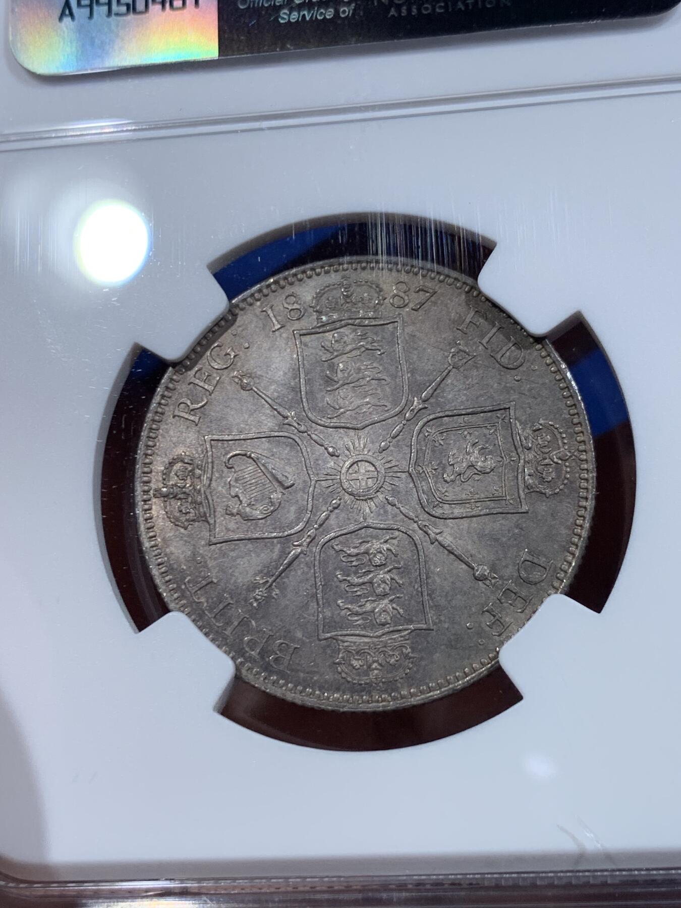 《竞宝斋》第421场 周日，周一，周二  3场连拍 （全场包邮） NGC MS63 英国1887年维多利亚2先令银币，原包浆。