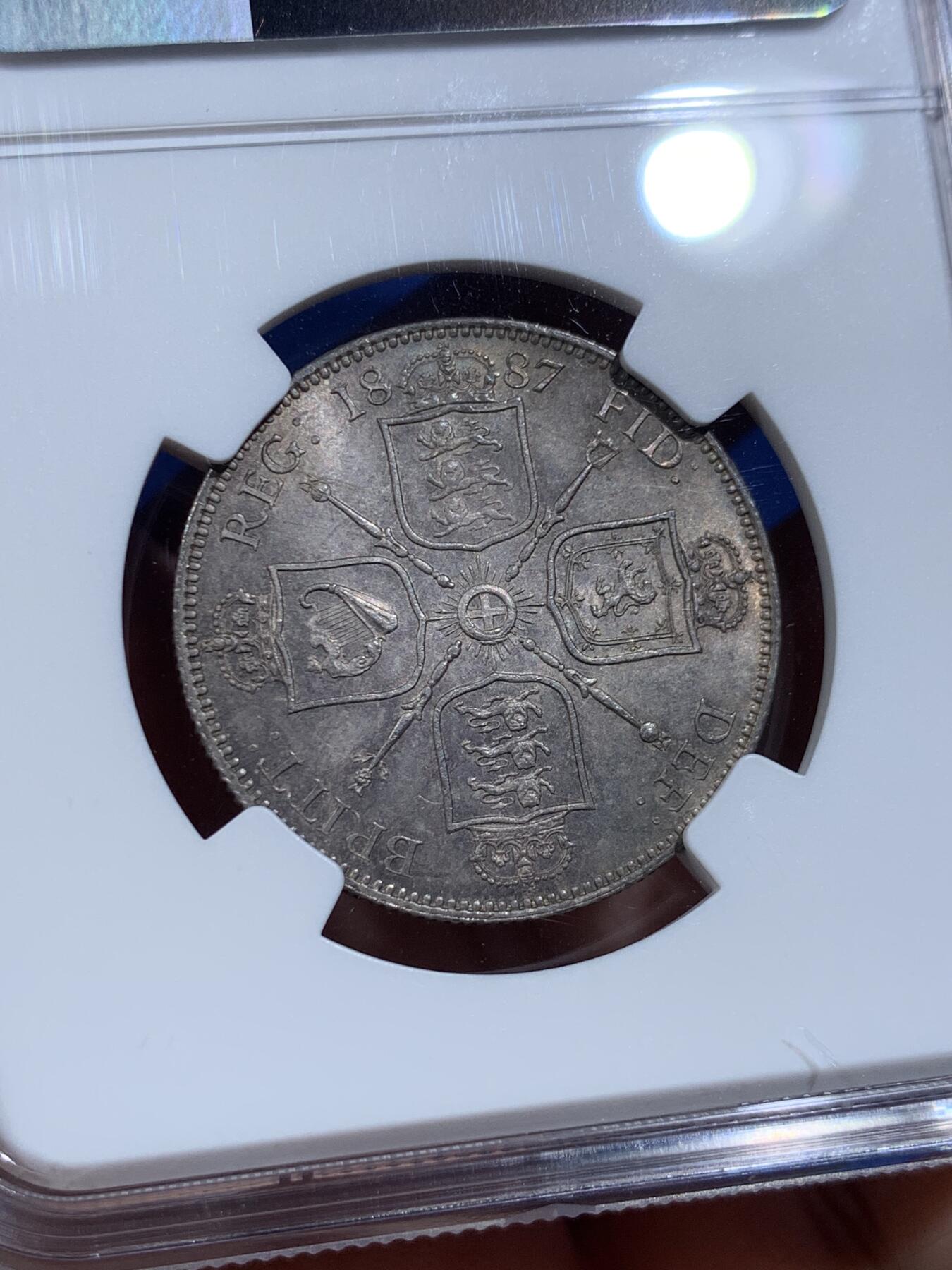 《竞宝斋》第421场 周日，周一，周二  3场连拍 （全场包邮） NGC MS63 英国1887年维多利亚2先令银币，原包浆。