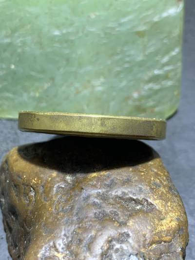 精美黄铜狮面空行母护身牌一个， 精美黄铜狮面空行母护身牌一个，