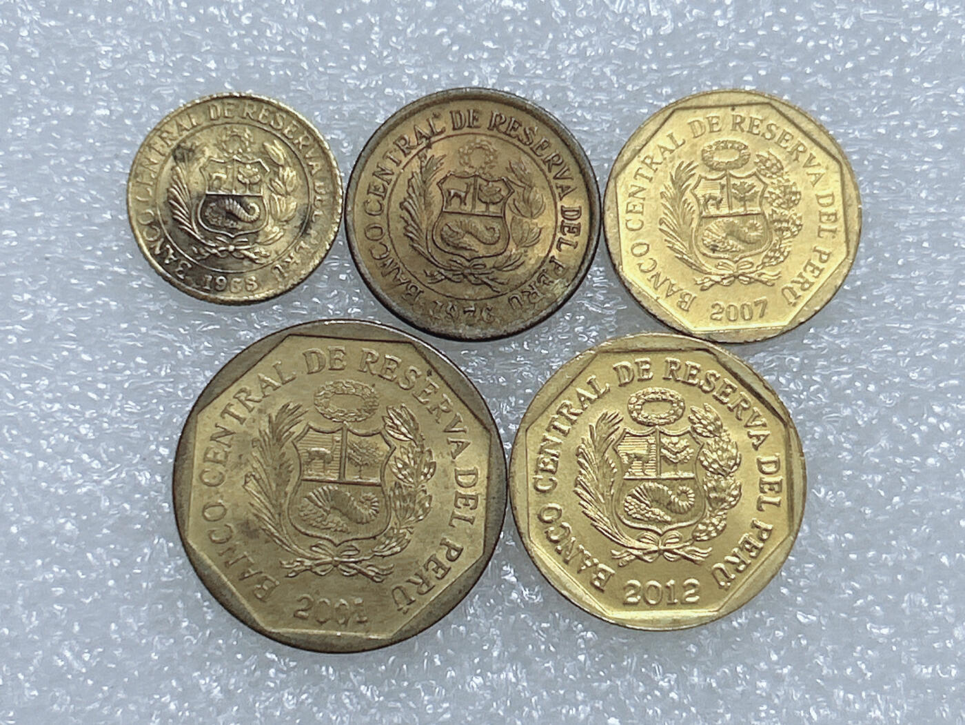 第一海外回流一元起拍收藏 散集专场  第249期 秘鲁黄铜币 5枚 原光品
