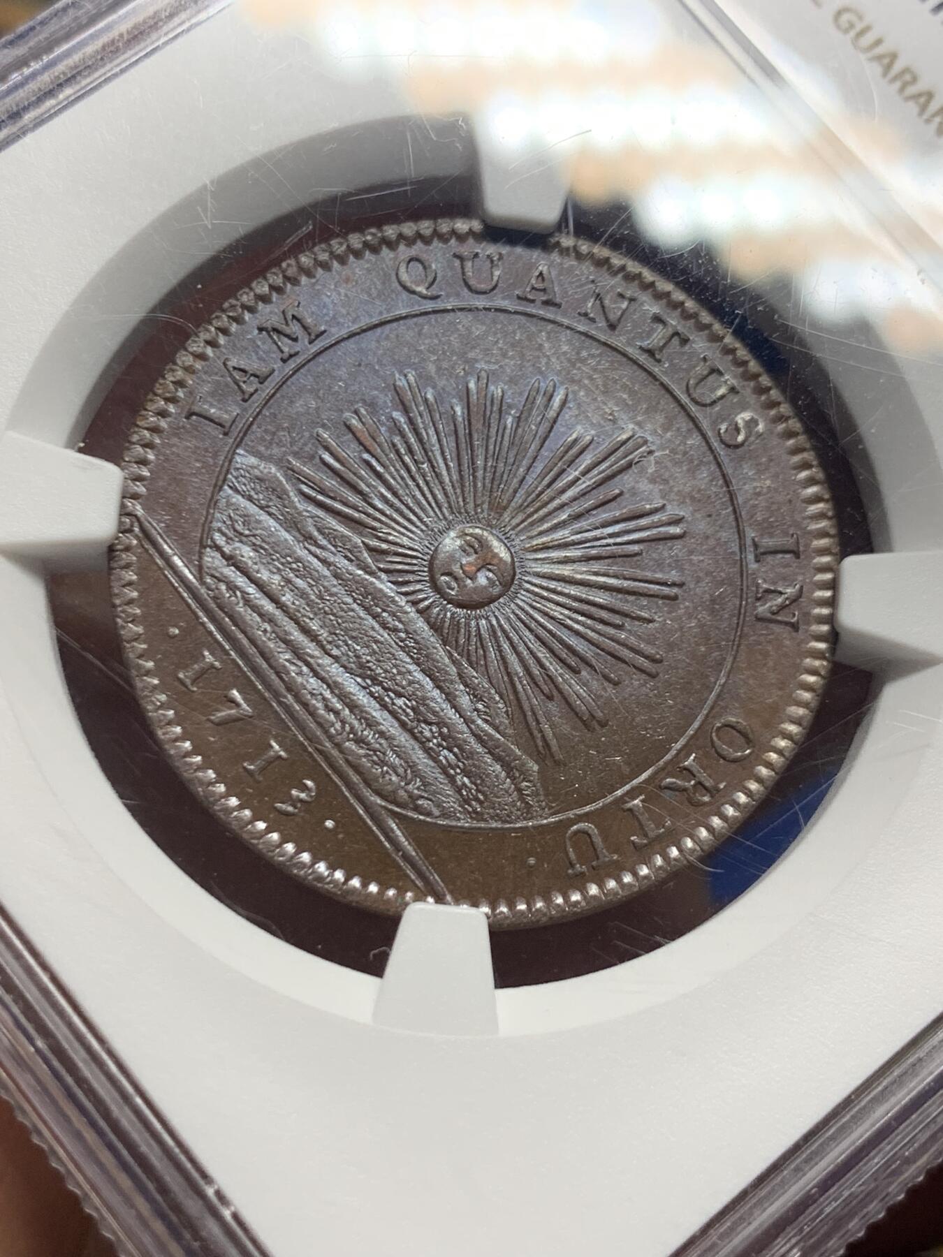 《竞宝斋》第421场 周日，周一，周二  3场连拍 （全场包邮） NGC MS64BN 法国1713年勃艮第代币 路易十四时代的jeton能到64非常不易，实物带一点pl效果，对那个年代任何品种的代币来说都相当难得