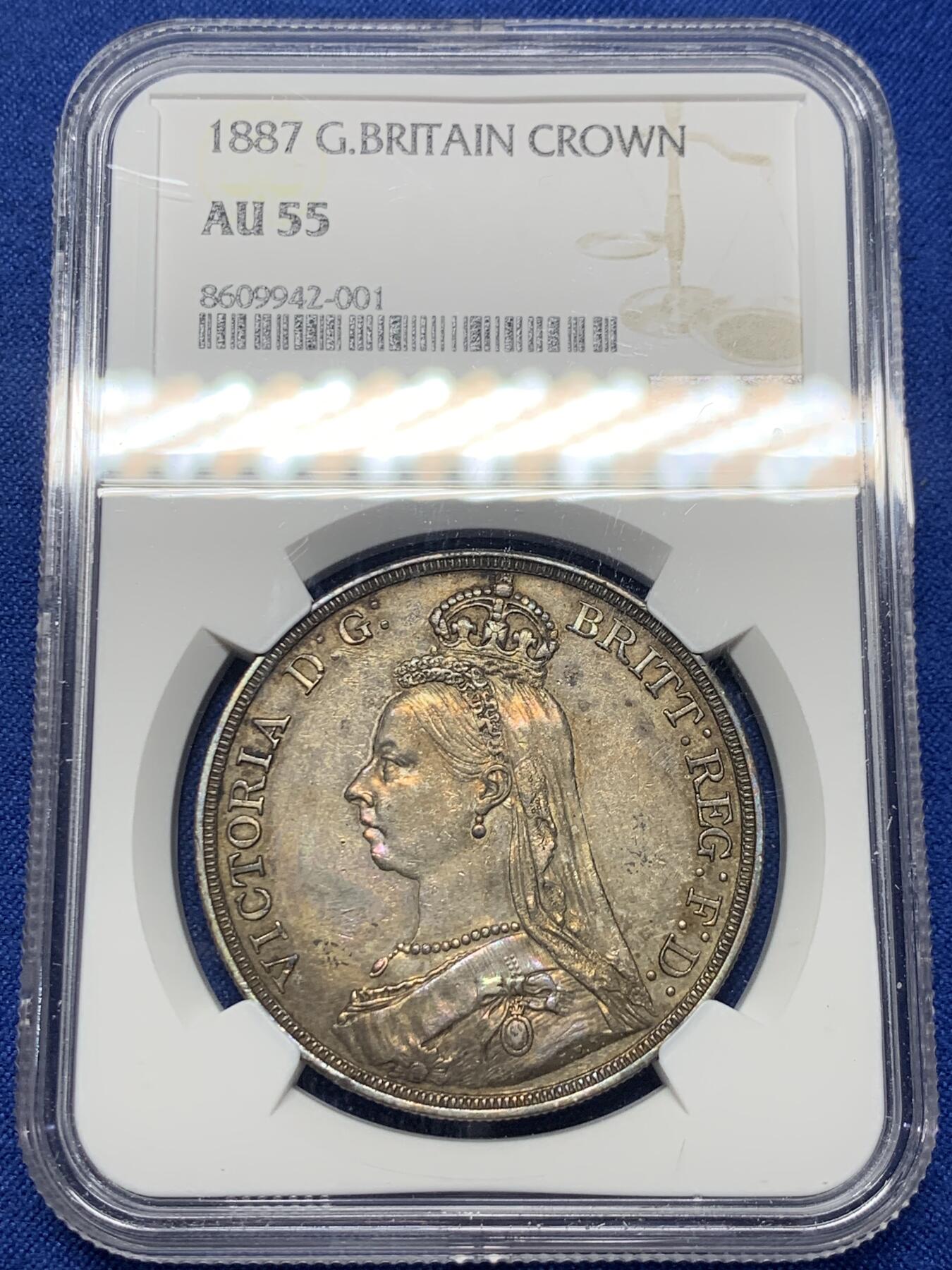 《竞宝斋》第421场 周日，周一，周二  3场连拍 （全场包邮） NGC AU55 英国1887年维多利亚高冠马剑克朗银币 包浆厚重 味道好
