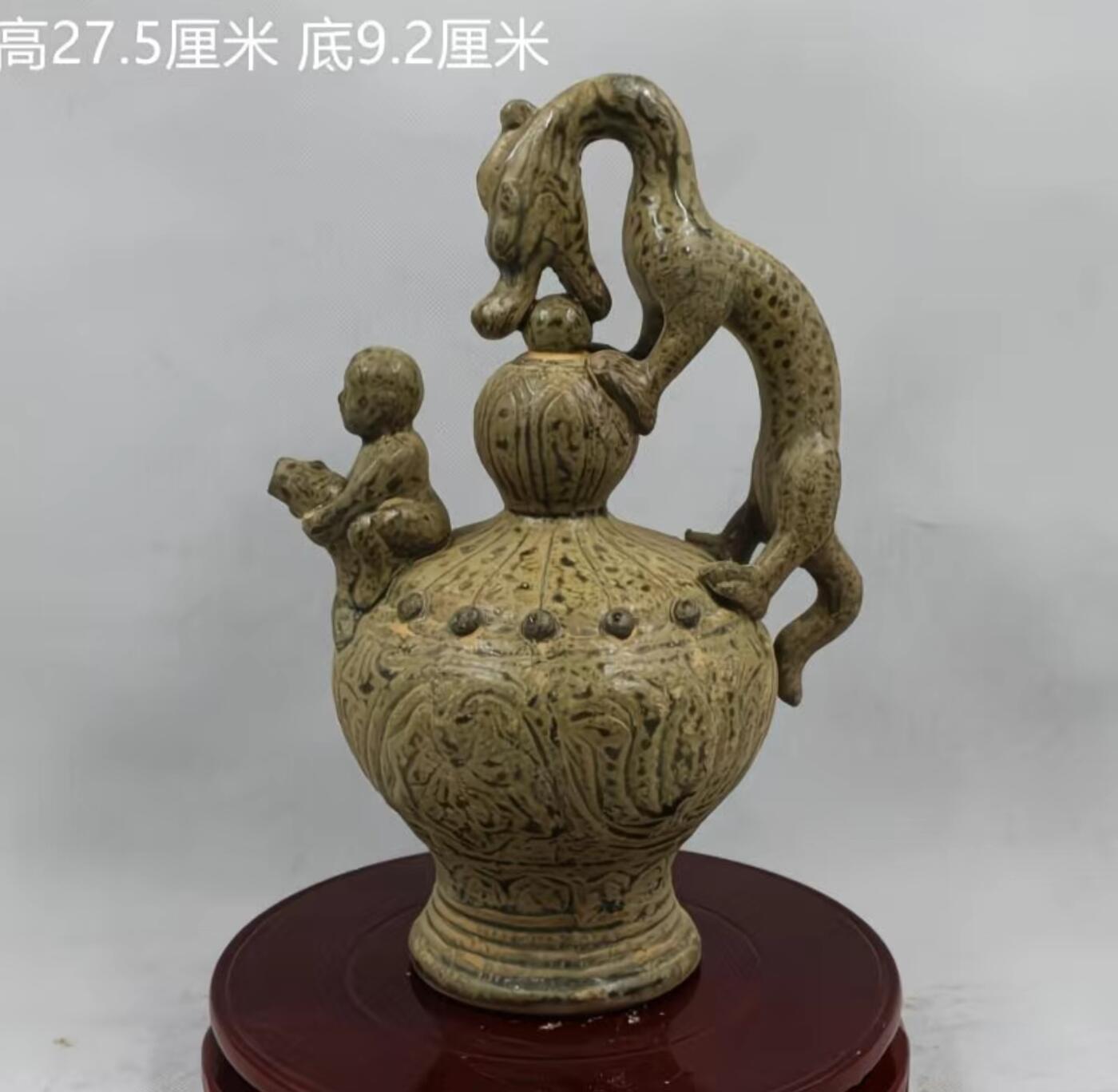 听雨轩    手办 古玩杂相限时专场 宋越窑 全手工捏雕单龙戏珠图 做旧倒流壶 