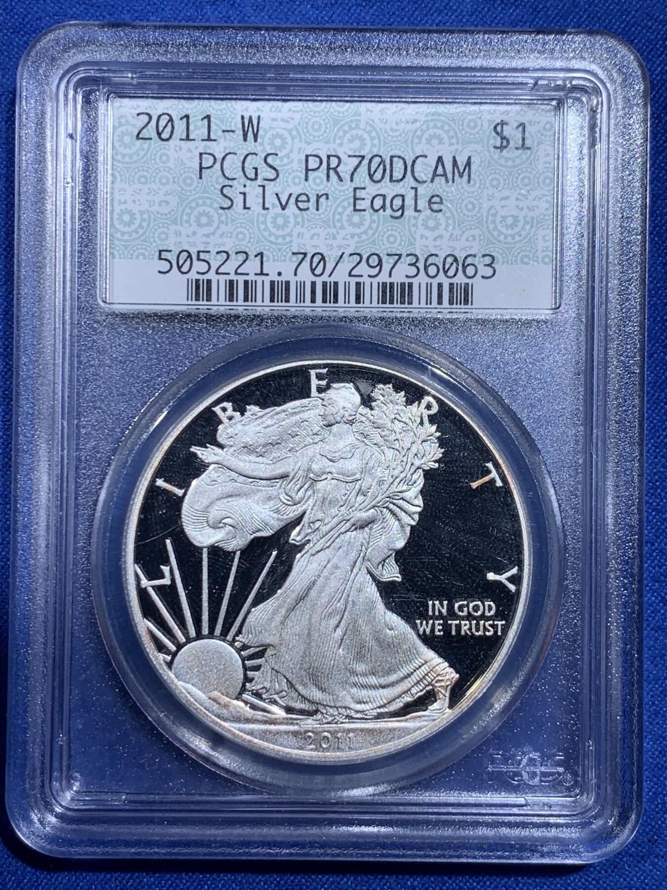 《竞宝斋》第421场 周日，周一，周二  3场连拍 （全场包邮） PCGS PR70DCAM 美国2011年行走女神精制银币 少见的特殊标签绿盒
