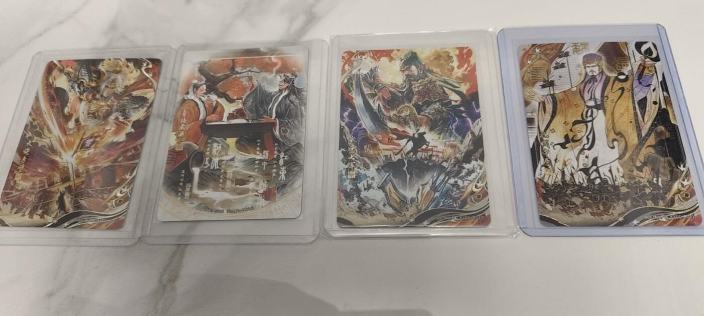 秋原瞳的小店第二十四期（持续收拍，祝大家国庆中秋快乐，好好睡它个自然醒） 卡游三国4张千古一瞬主题卡，其中水淹七军是线下亲签，火烧赤壁是原膜