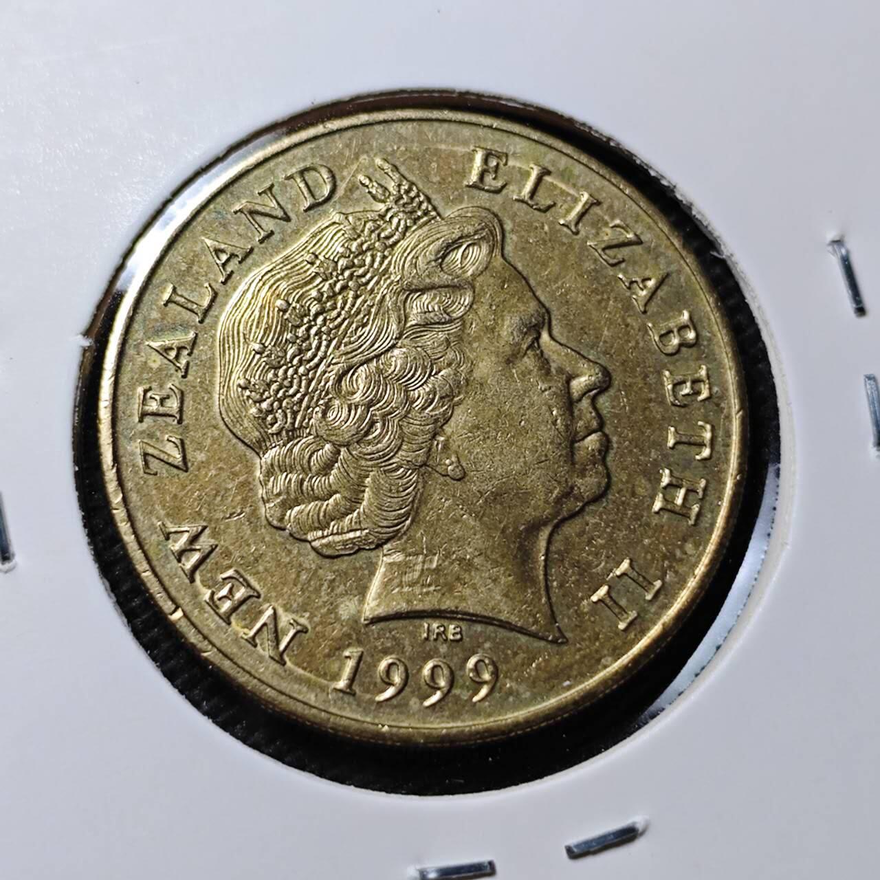 KK钱币收藏小铺 第345场 2月预留时间 周末发货  1999新西兰2元