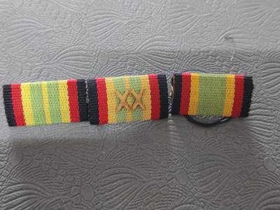 韵星假日拍卖第二十五期 -- Rimey Holidays Auction 25 - 民主德国勋略一组