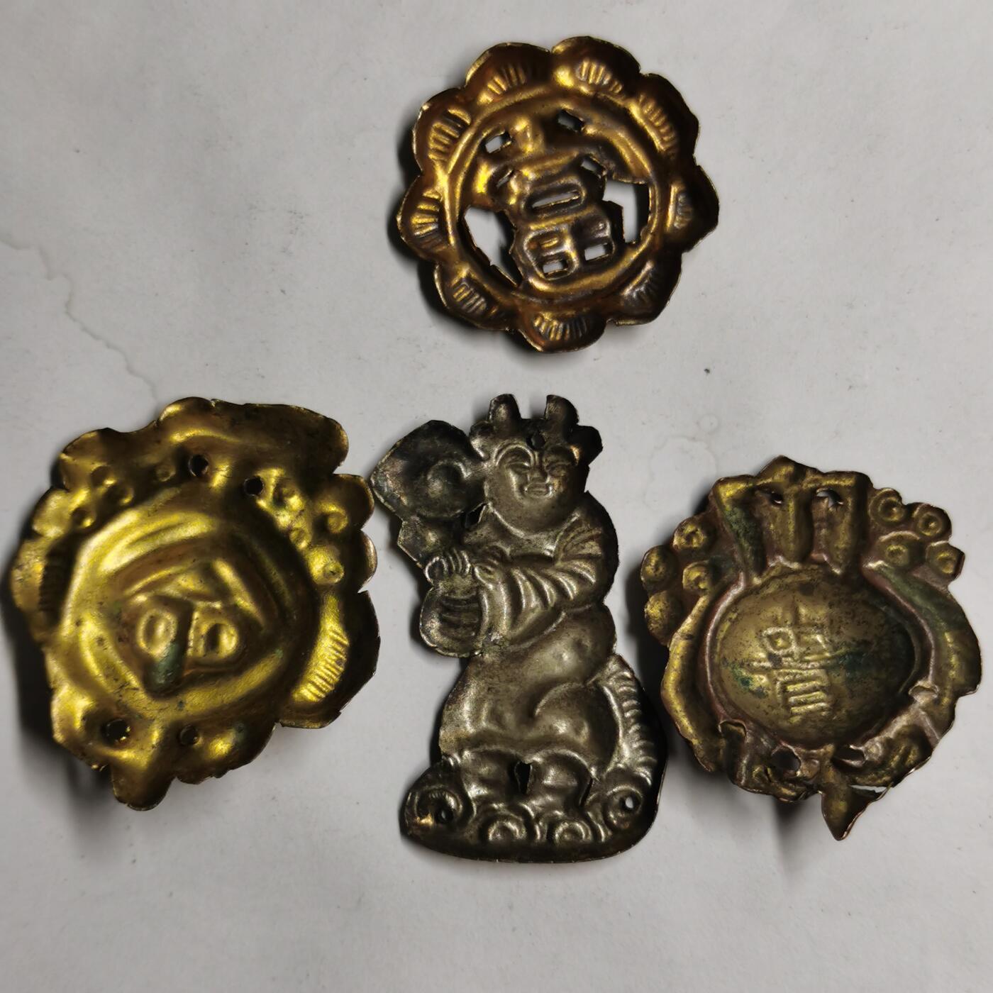 藏珍品阁专场76期 清末鎏金，有银的，有铜的